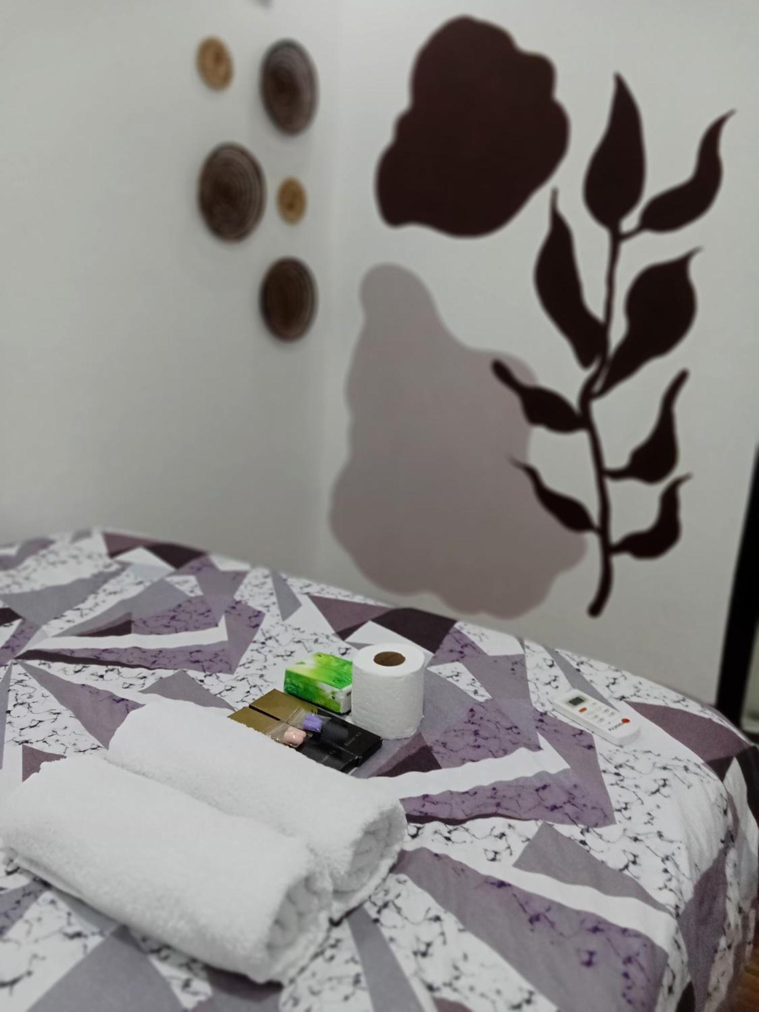 Moalboal Panagsama Beach Topbudz Hostel 몰볼 외부 사진