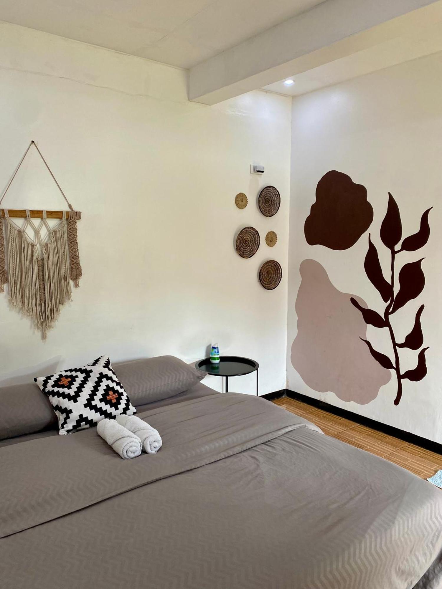 Moalboal Panagsama Beach Topbudz Hostel 몰볼 외부 사진