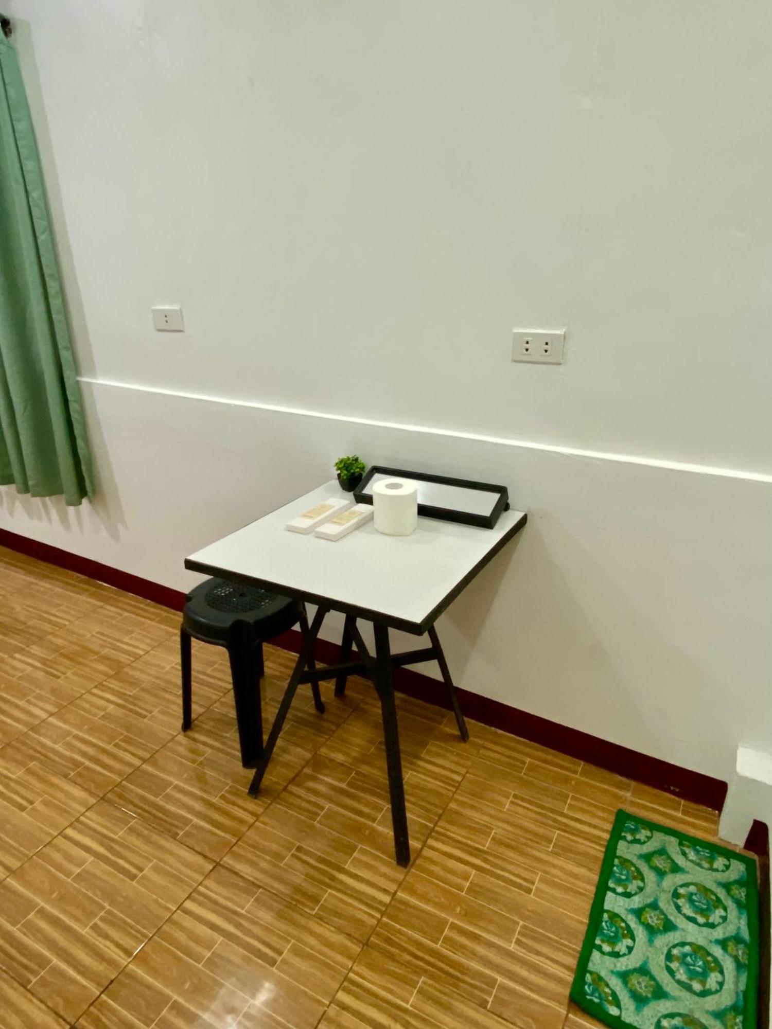 Moalboal Panagsama Beach Topbudz Hostel 몰볼 외부 사진